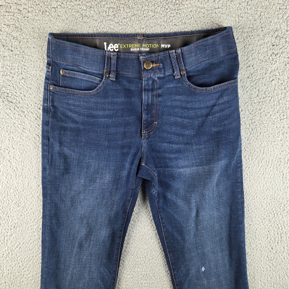 Lee Jeans Mens 34x30 Blue Extreme Motion MVP Regular Fit Straight Leg Stretch - Picture 2 of 12